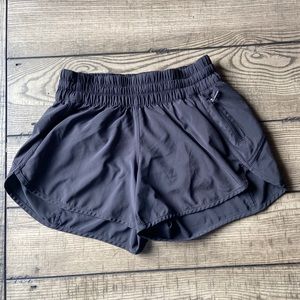 Lululemon 4” Tracker Short